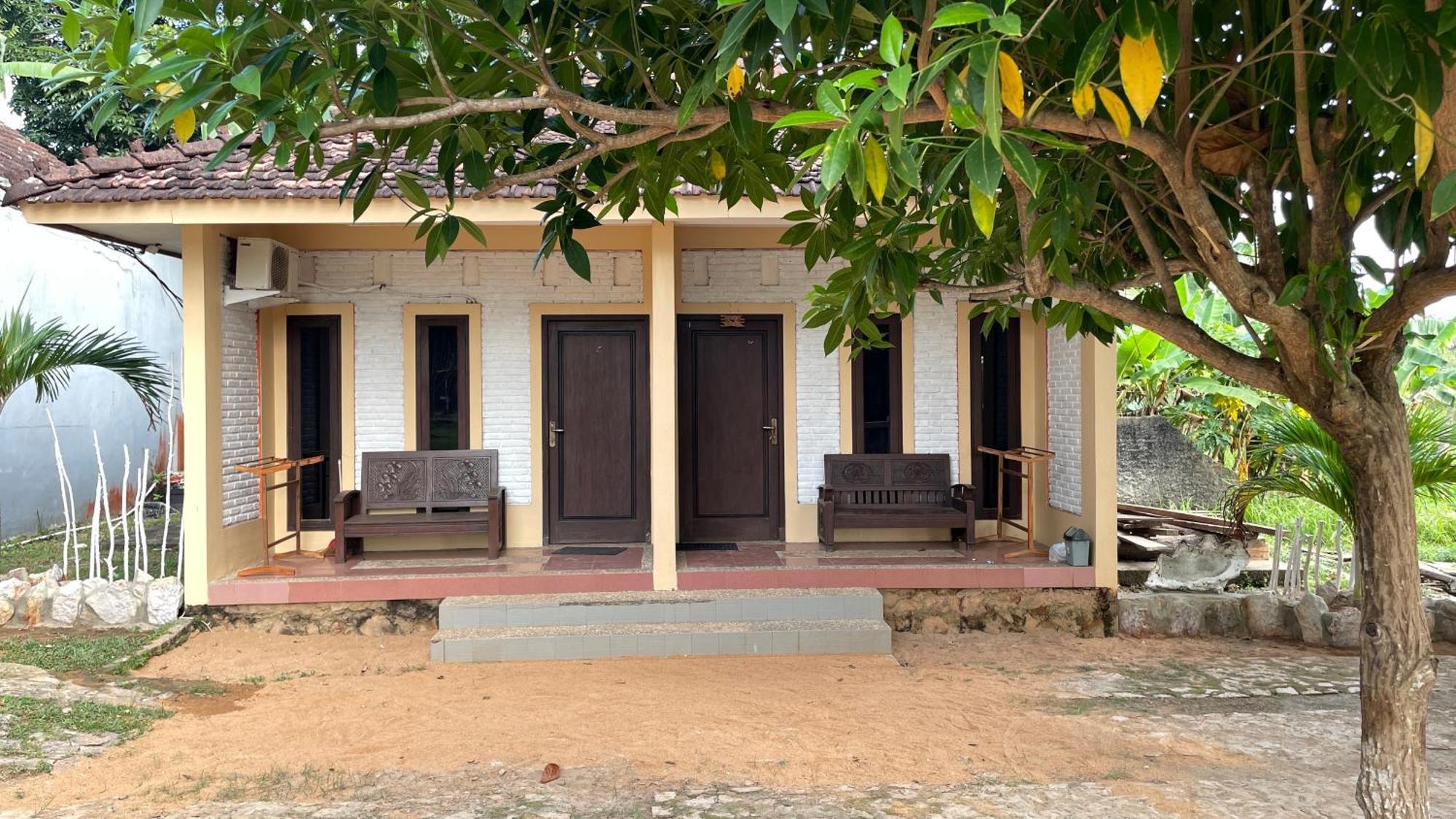 Mangrove Inn كاريمونجاوا المظهر الخارجي الصورة