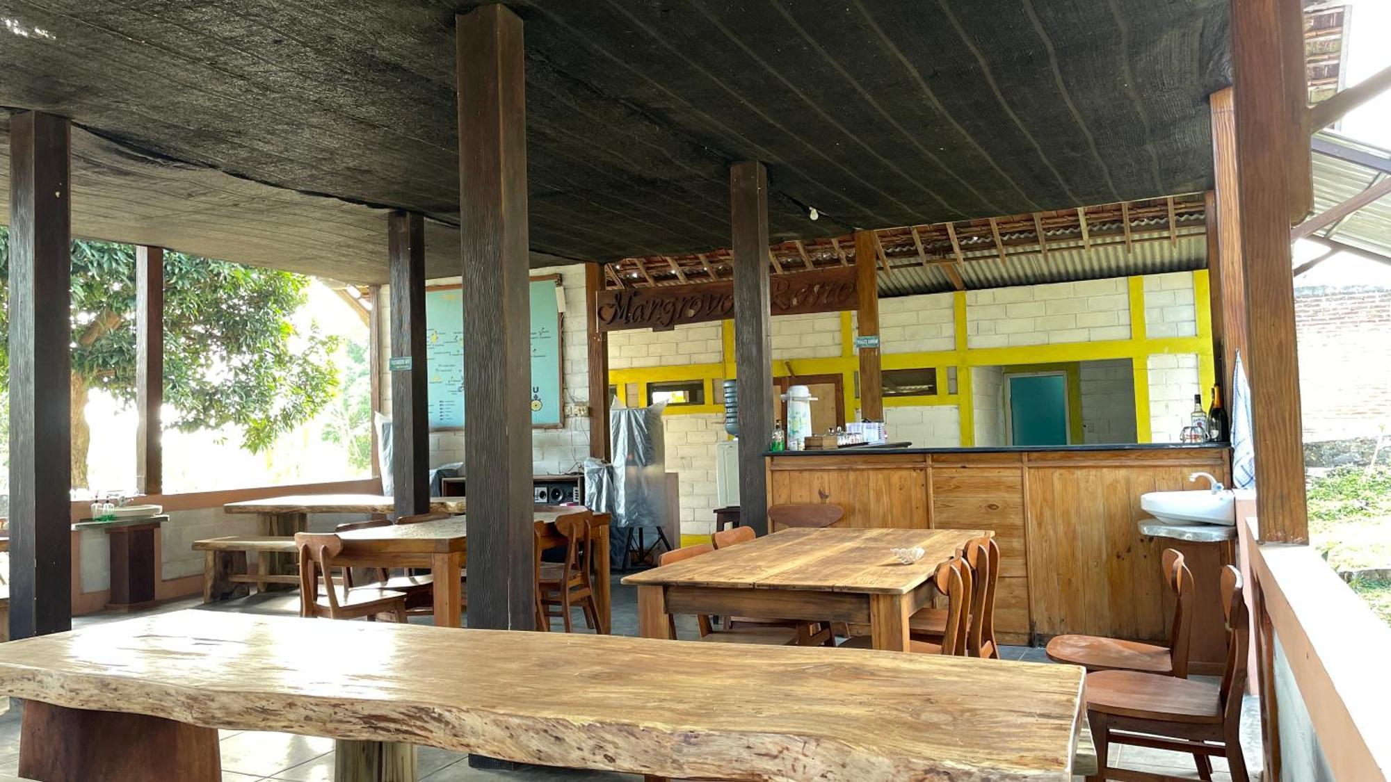 Mangrove Inn كاريمونجاوا المظهر الخارجي الصورة