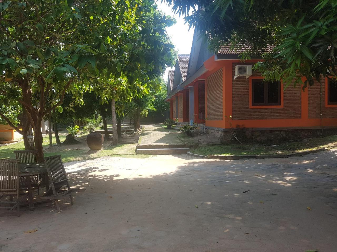 Mangrove Inn كاريمونجاوا المظهر الخارجي الصورة
